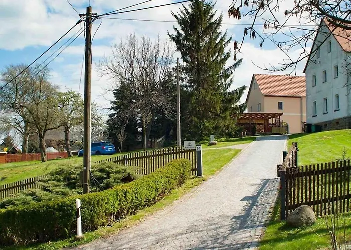 With 2 Bedrooms Vakantiehuis *